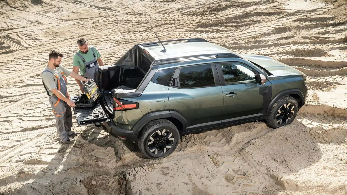 Dacia začala prodávat ten nejméně praktický Duster vůbec. Neuveze moc a ani není levný